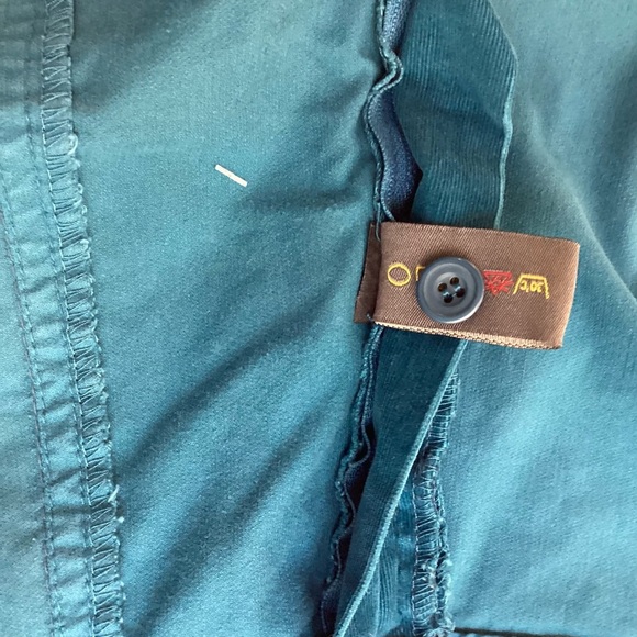 Teal micro corduroy western style skirt. Size 12 - Picture 8 of 9